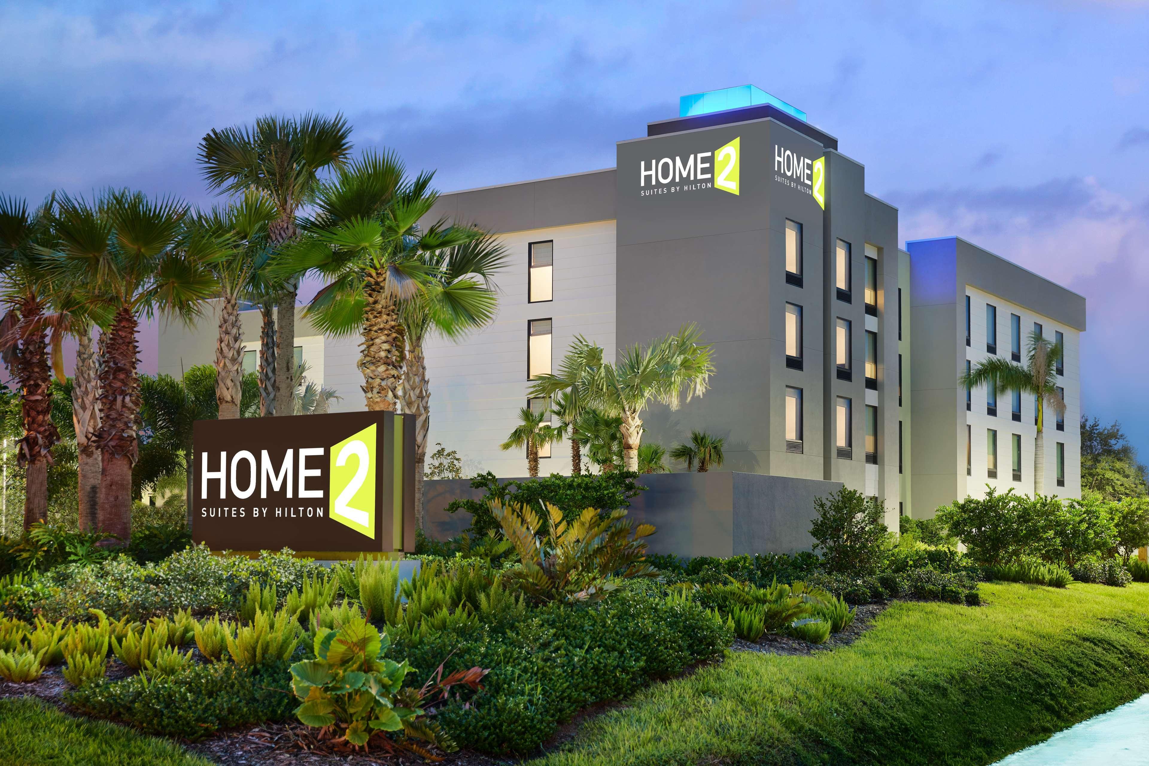 Home2 Suites By Hilton Stuart Exterior photo